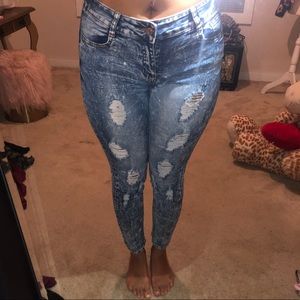 Distressed jeans- Acid wash